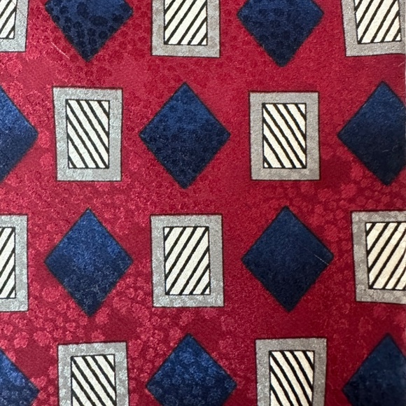 Men's Silk Neck Tie Geoffrey Beane Made USA Italy Geometric 3 3/4 X 57 - Picture 2 of 5